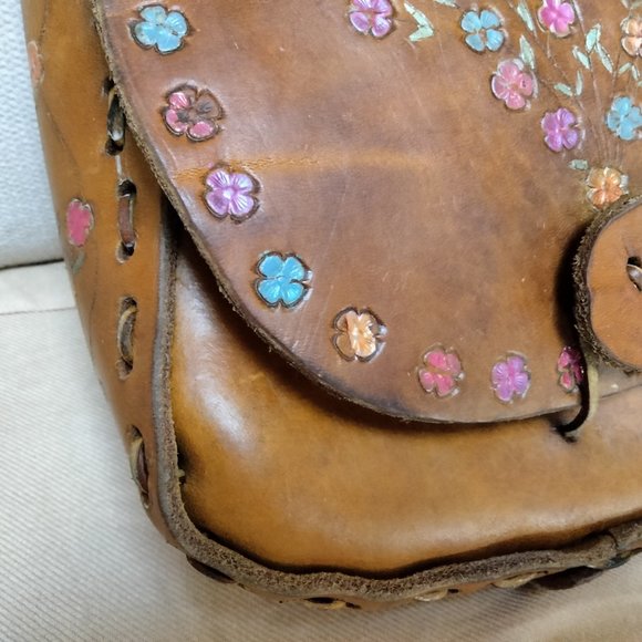 Vintage  PURSE LEATHER hobo tooled shoulder bag  for "Susan". late 60's- 70 - Picture 12 of 14